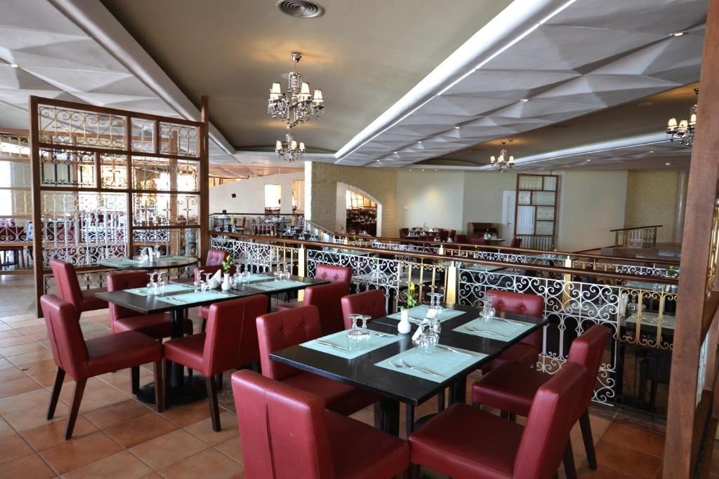 restaurants-restaurants