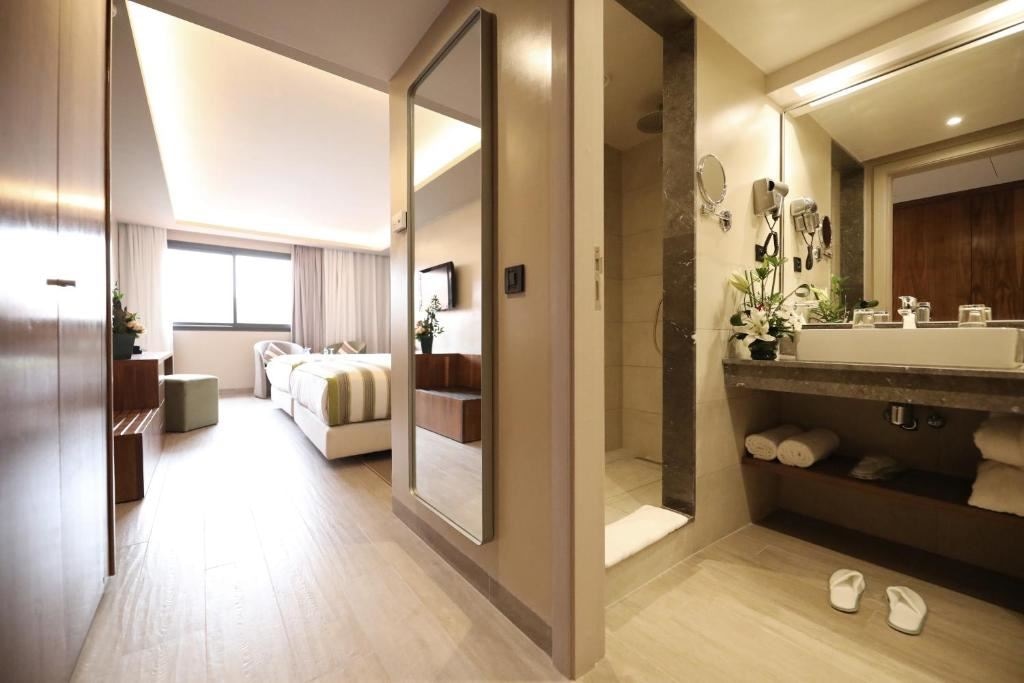 rooms-double-superior-room-gardepool-room