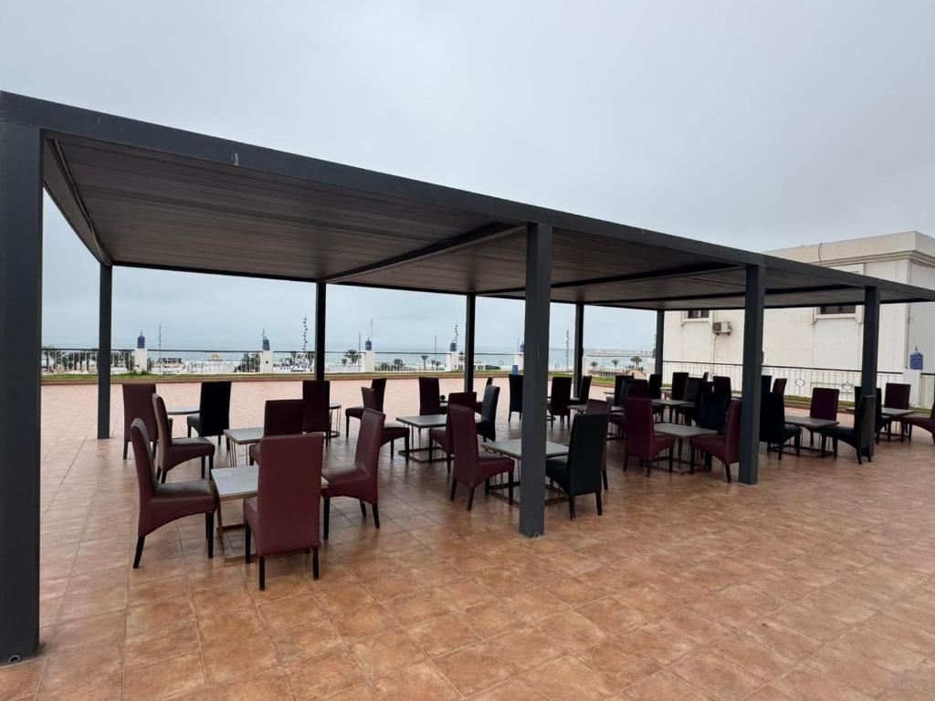 restaurants-restaurants