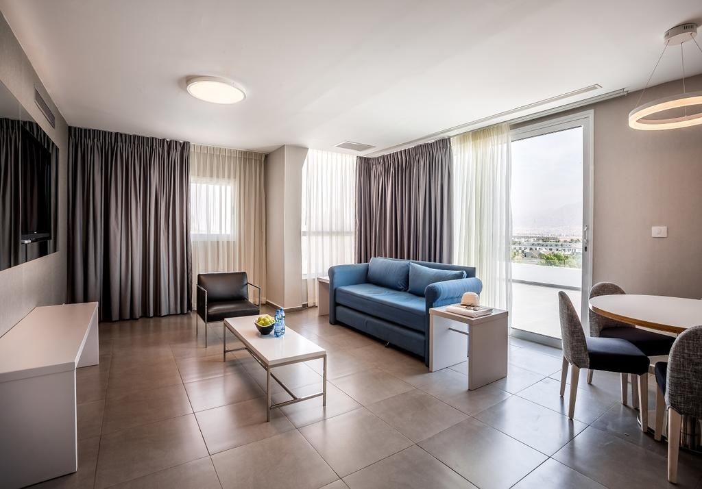 rooms-suite-pv-balcony