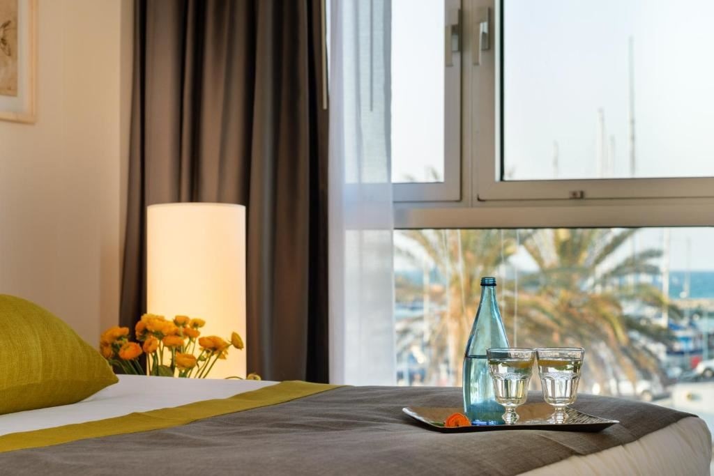 rooms-royal-herods-two-bedroom-suite