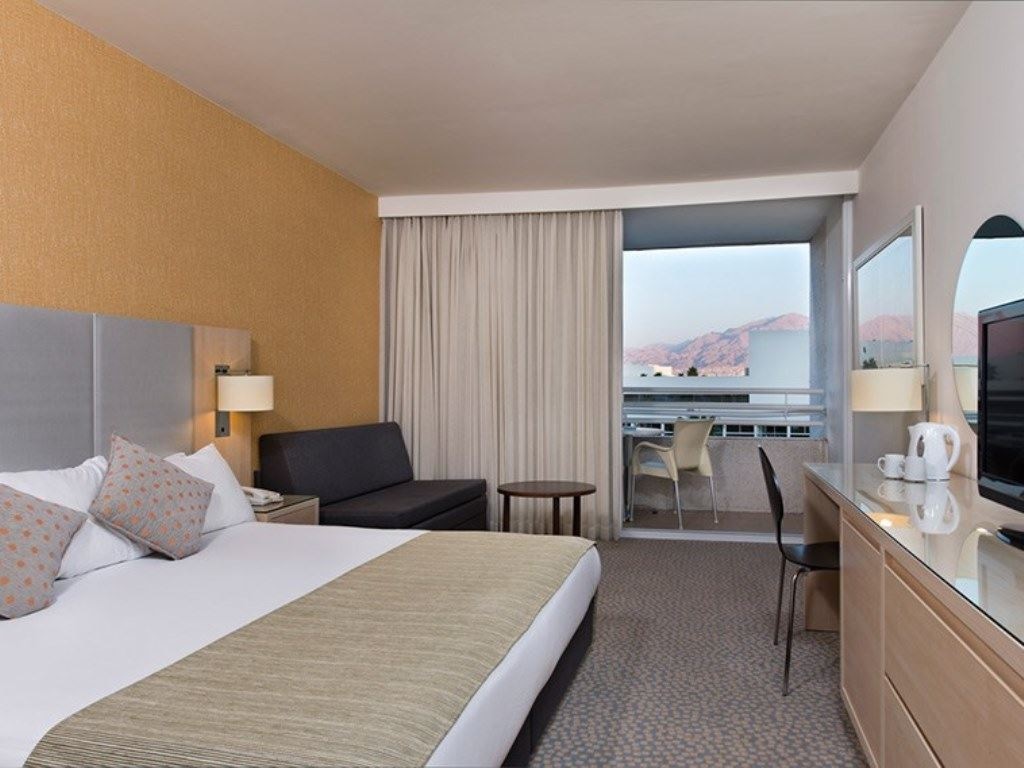 rooms-double-mountain-view