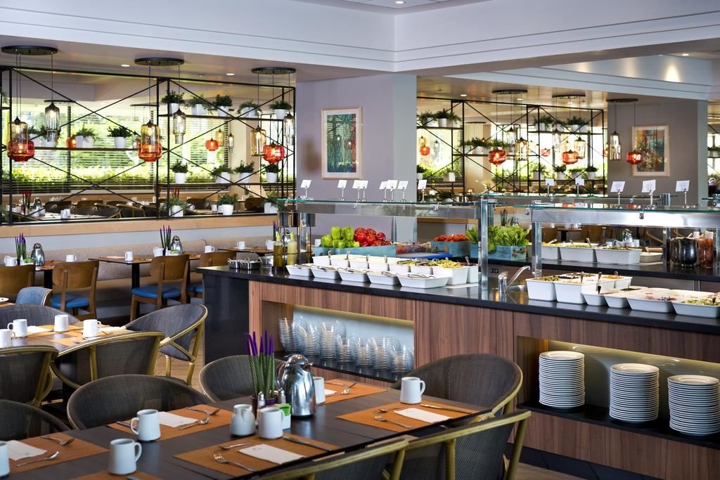 restaurants-restaurant