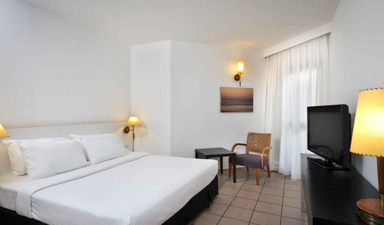 rooms-mini-apartment-for-4-pax