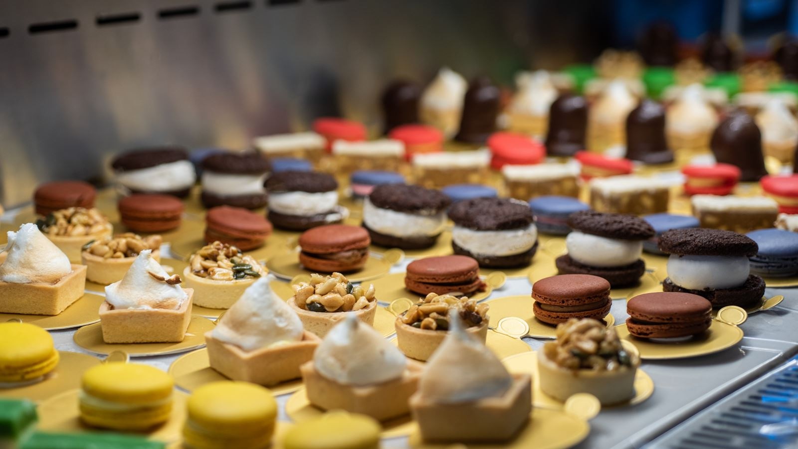 restaurants-restaurants