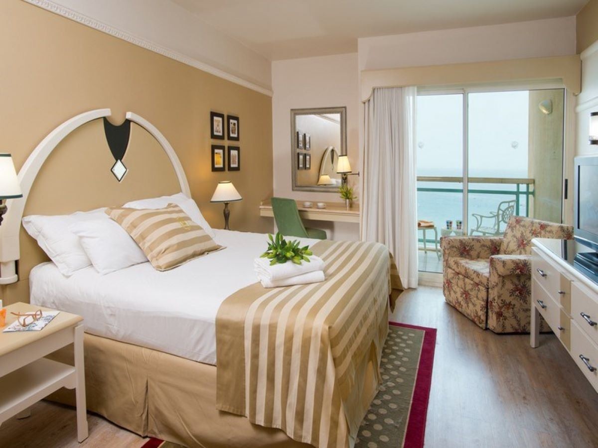 rooms-executive-room