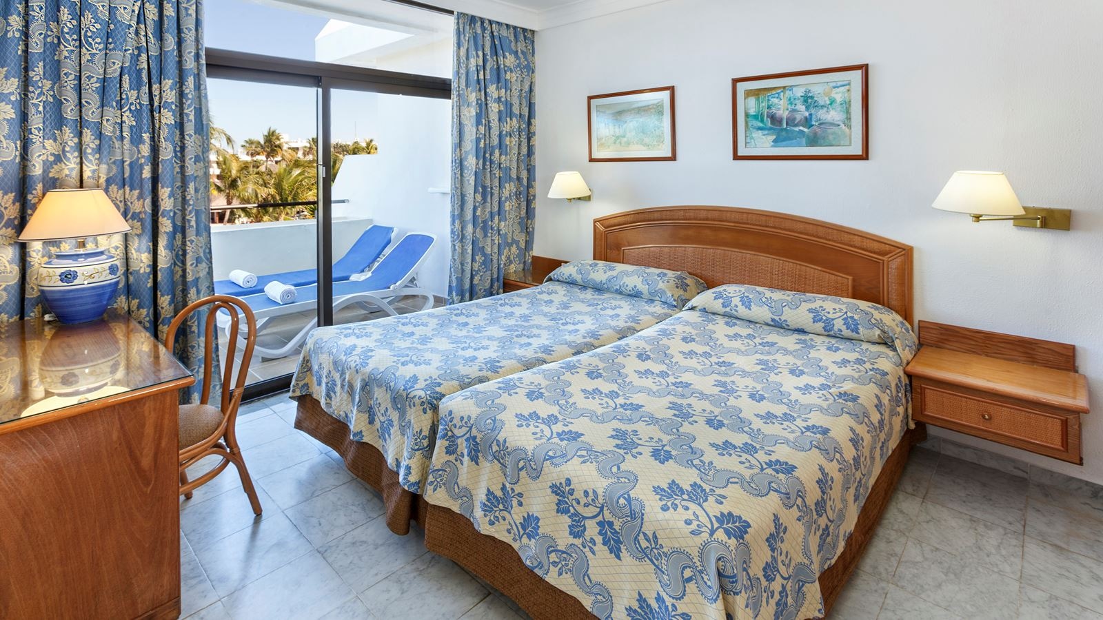 rooms-junior-suite-familiar