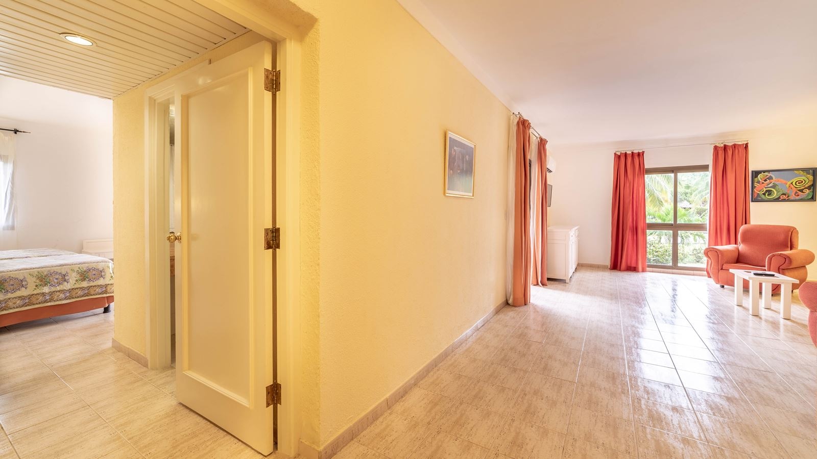 rooms-suite-room