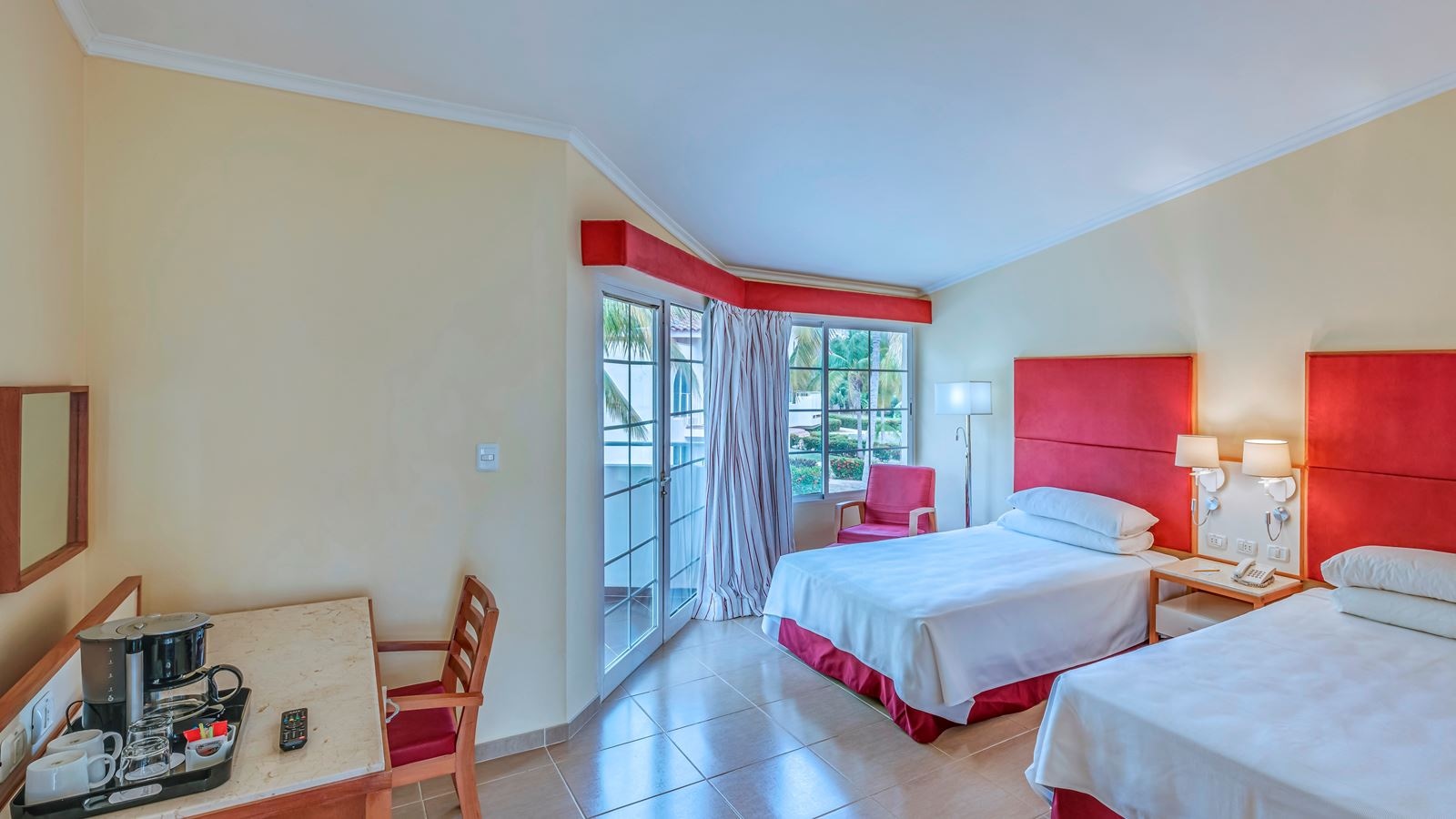 rooms-bungalow-superior