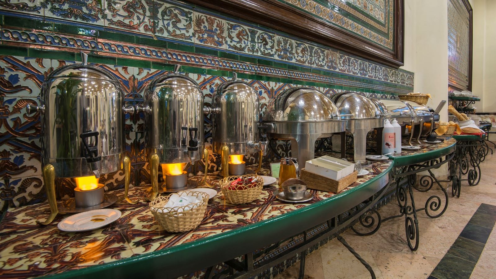 restaurants-el-colonial