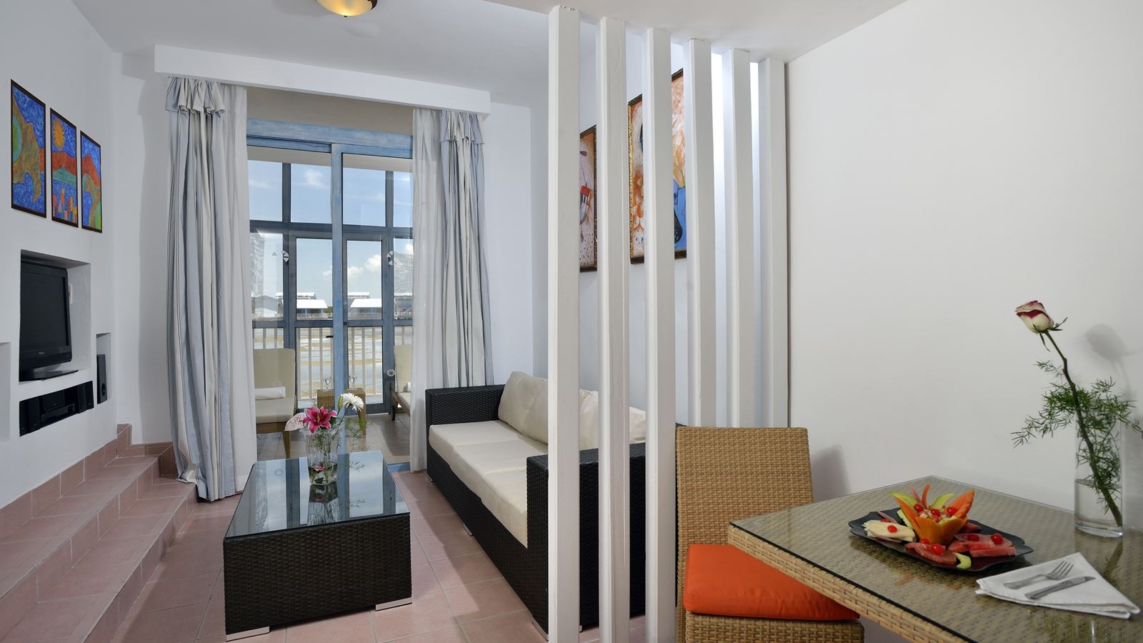 rooms-grand-suite-lake-view