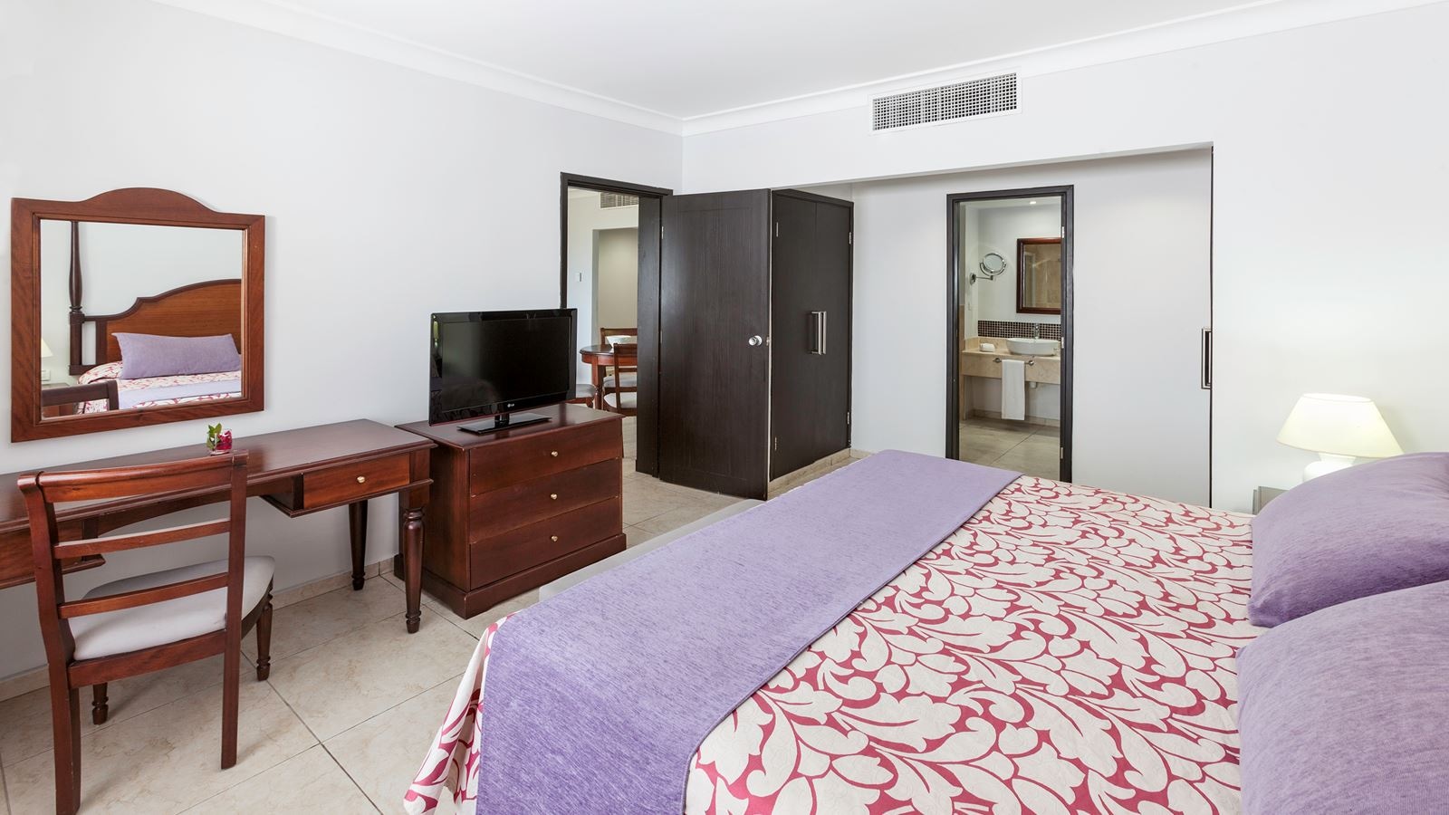 rooms-suite-royal-service