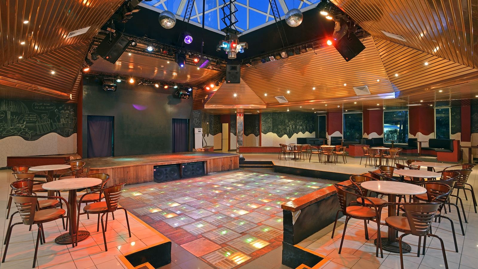 bars-bar-disco-chic