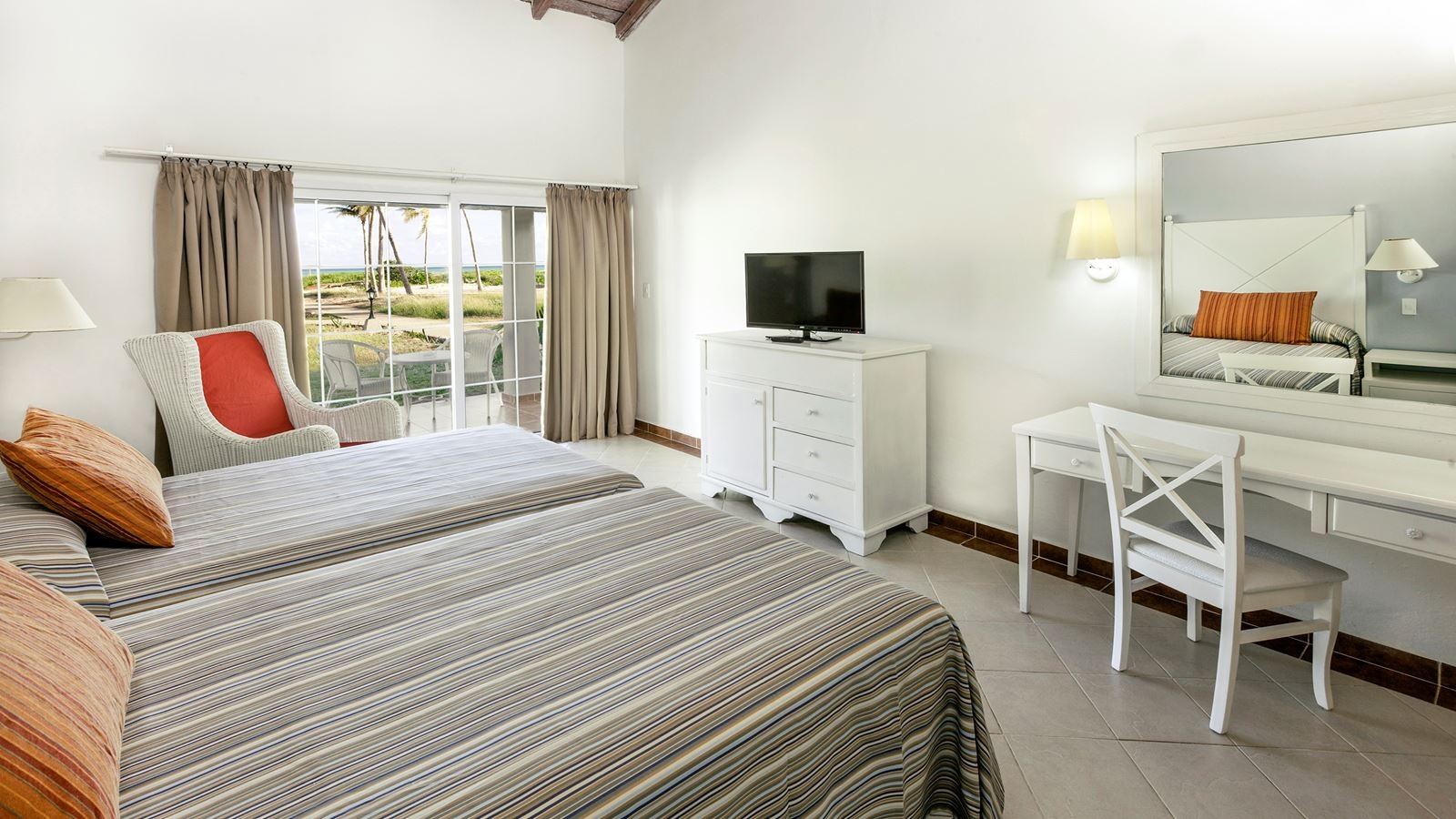 rooms-standard-room-sea-view