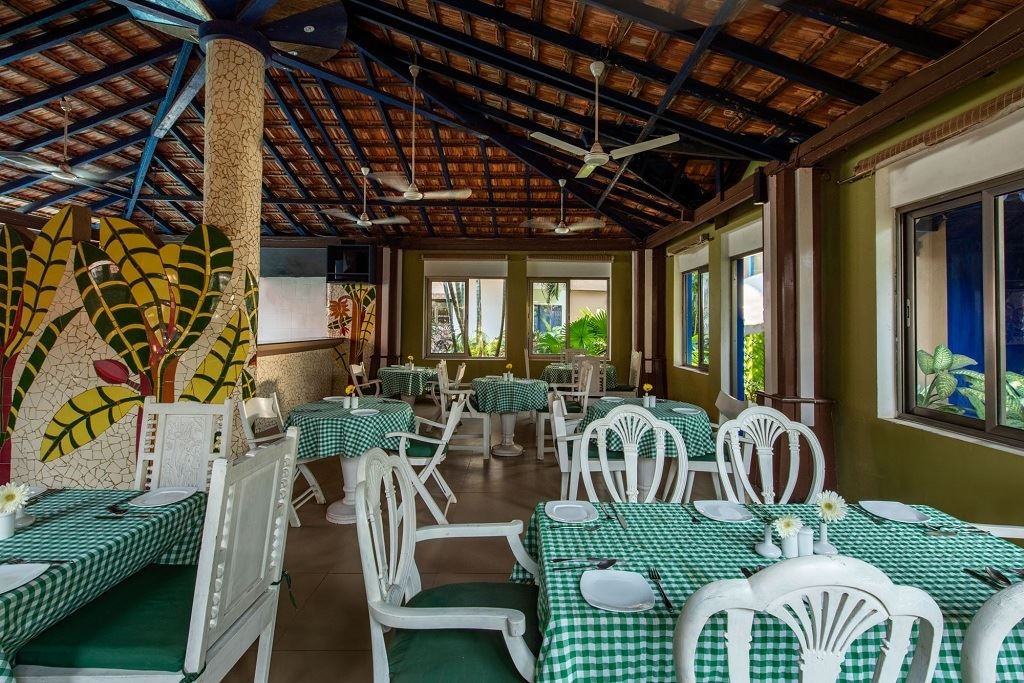 restaurants-restaurant