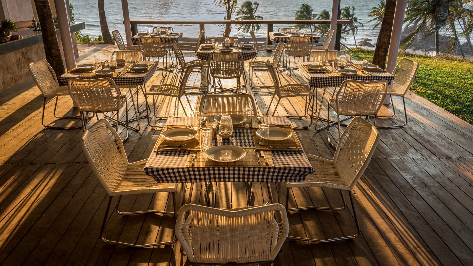 restaurants-restaurant