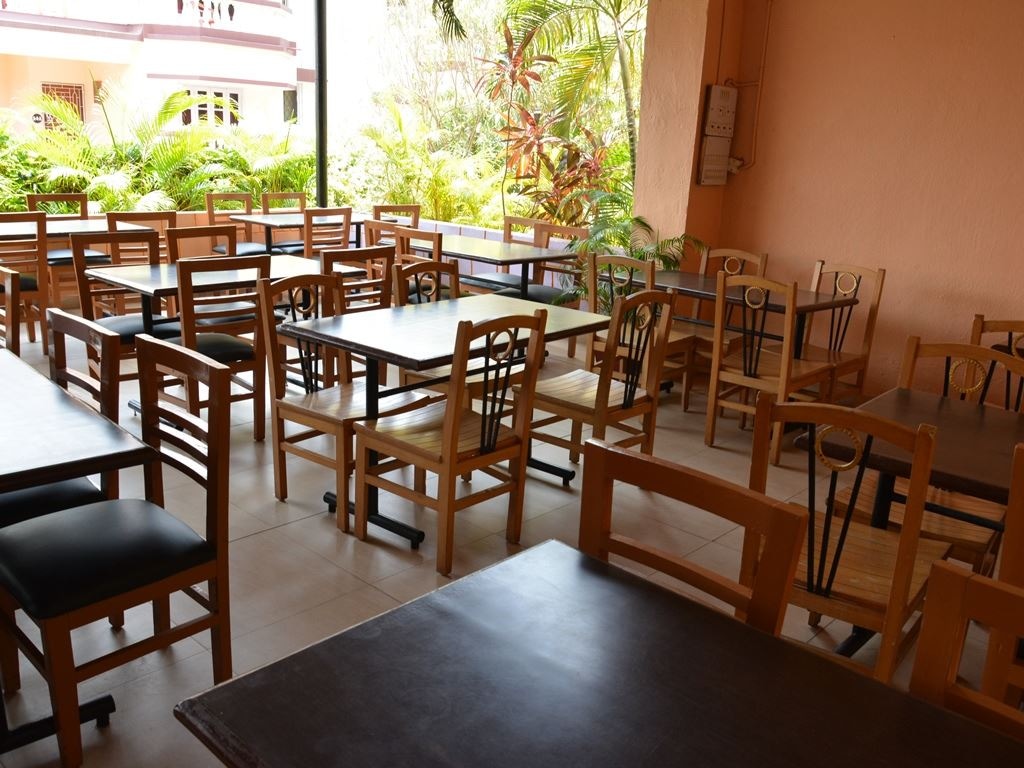 restaurants-tipsy-sparrow