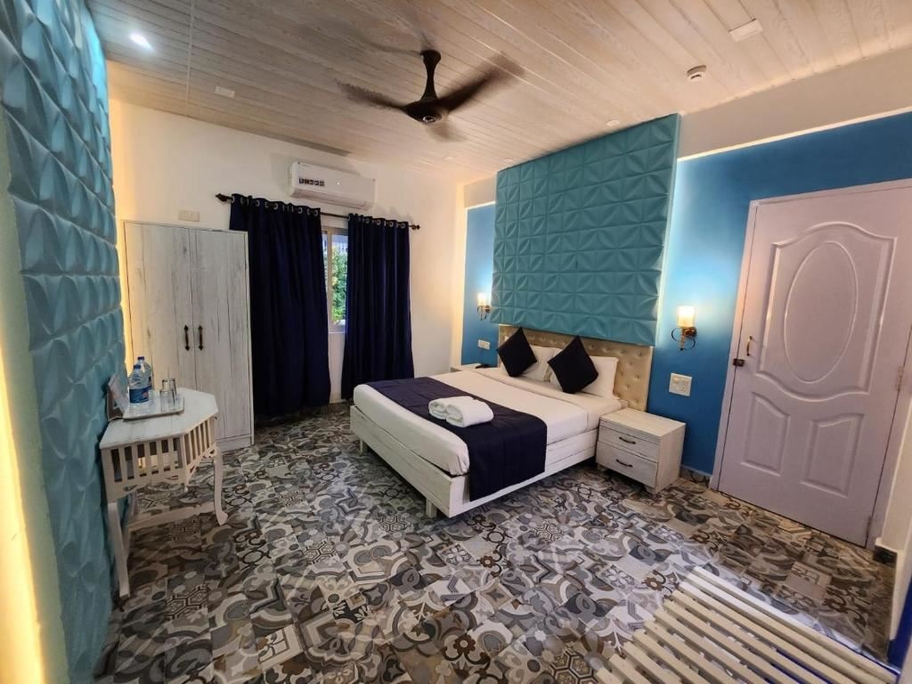 rooms-junior-pent-suite