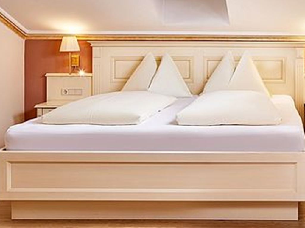 rooms-double-room-komfort-berg