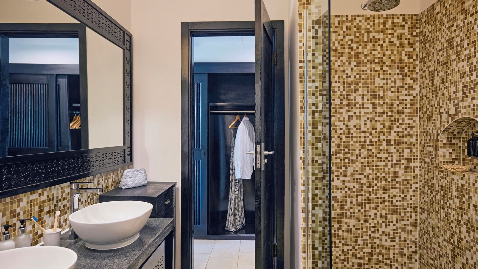 rooms-suite-standard