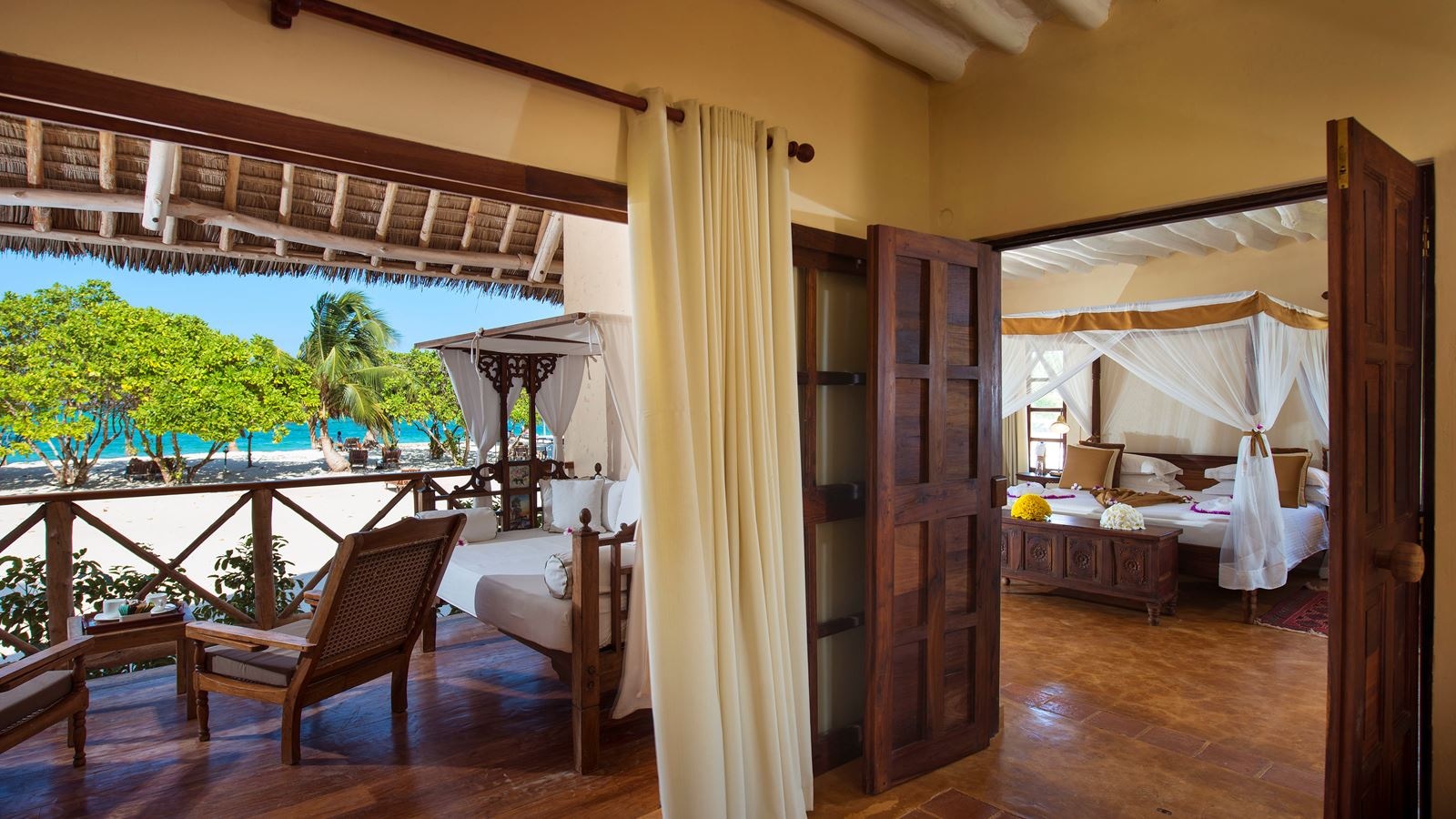 rooms-beach-front-suite