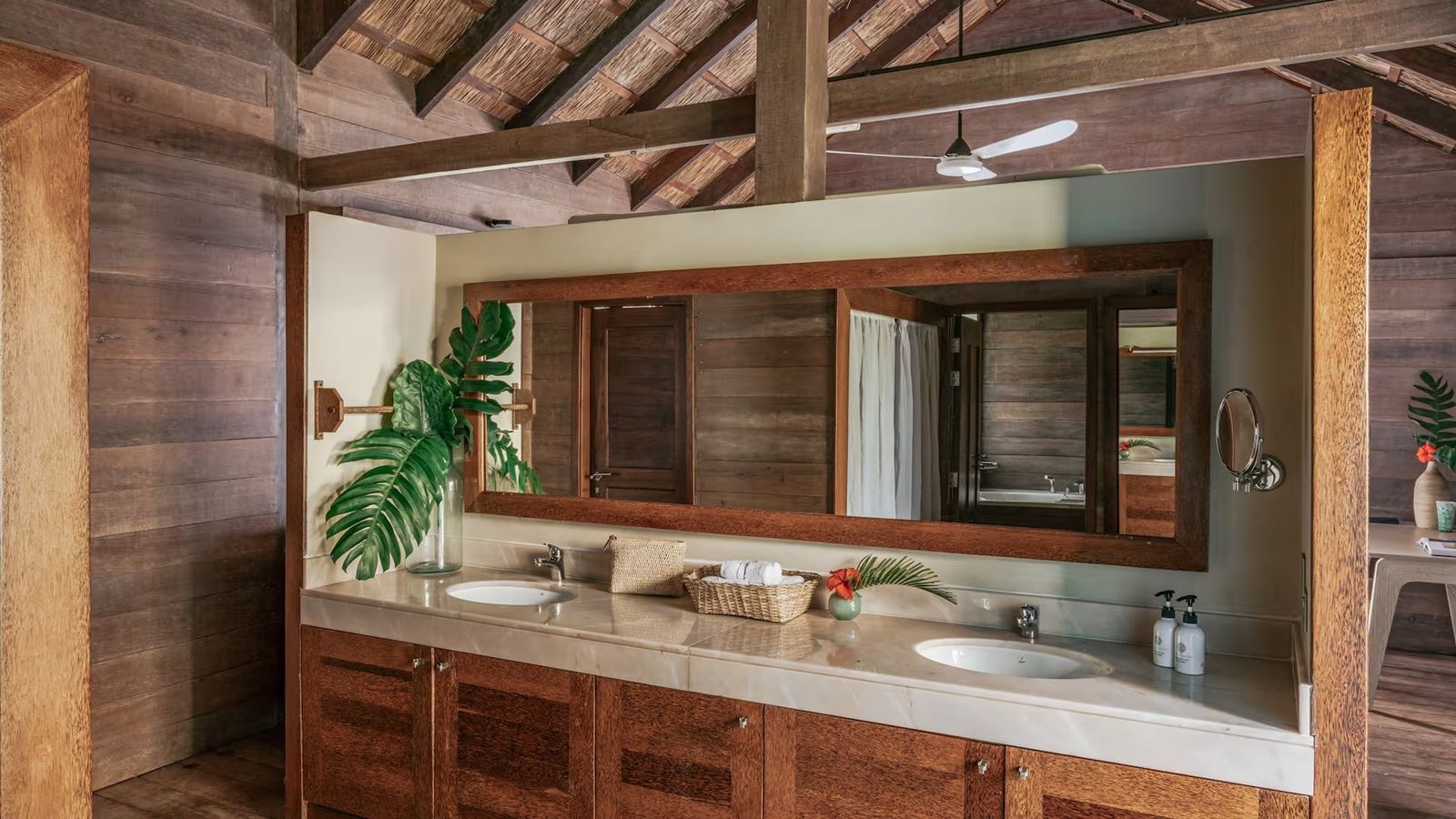 rooms-ocean-view-bungalow