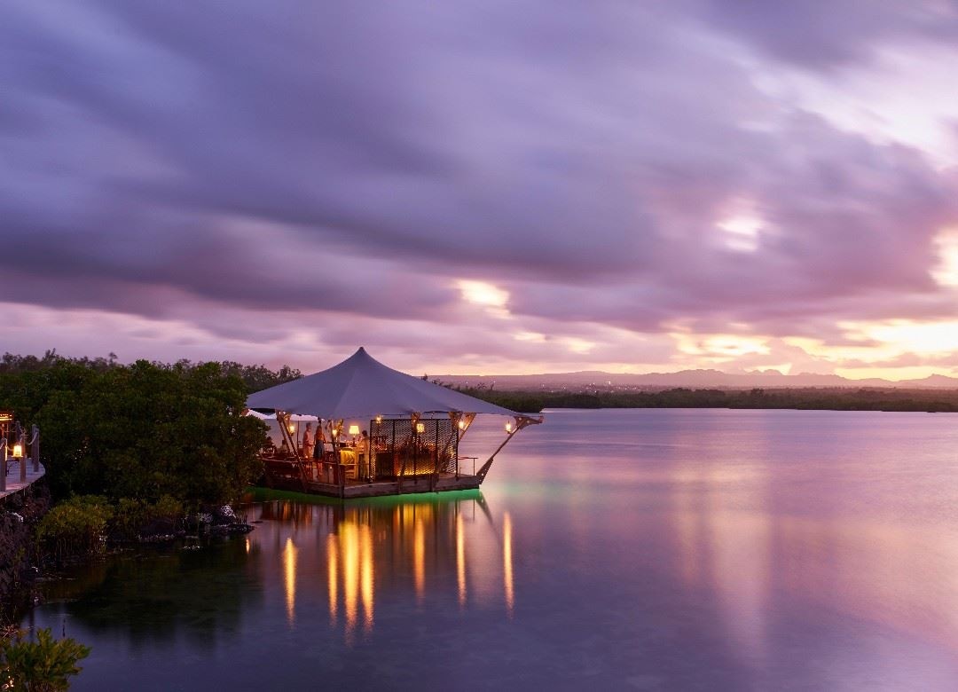 bars-barachois-floating-bar