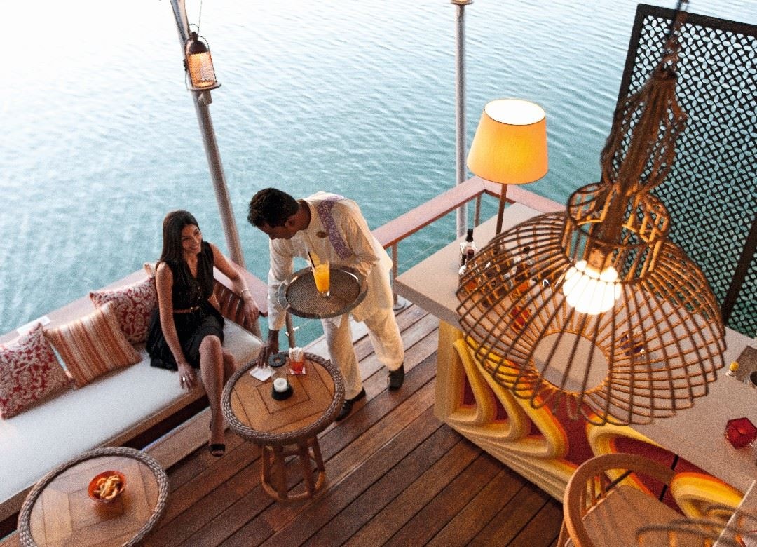 bars-barachois-floating-bar