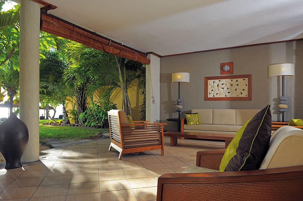 rooms-senior-suite-beachfront