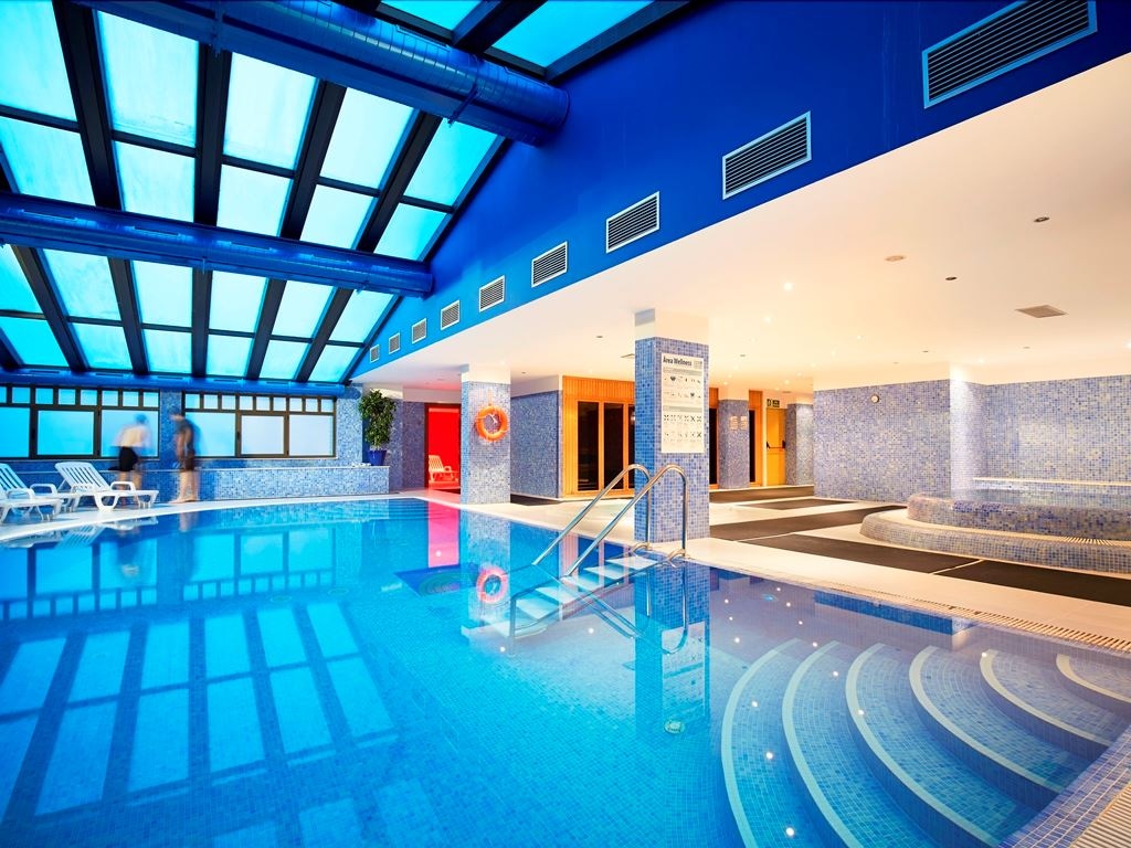 pools-indoor-pool