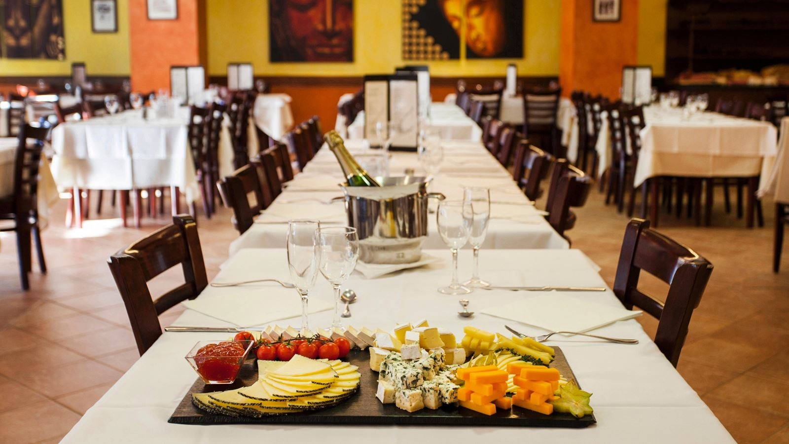 restaurants-restaurants