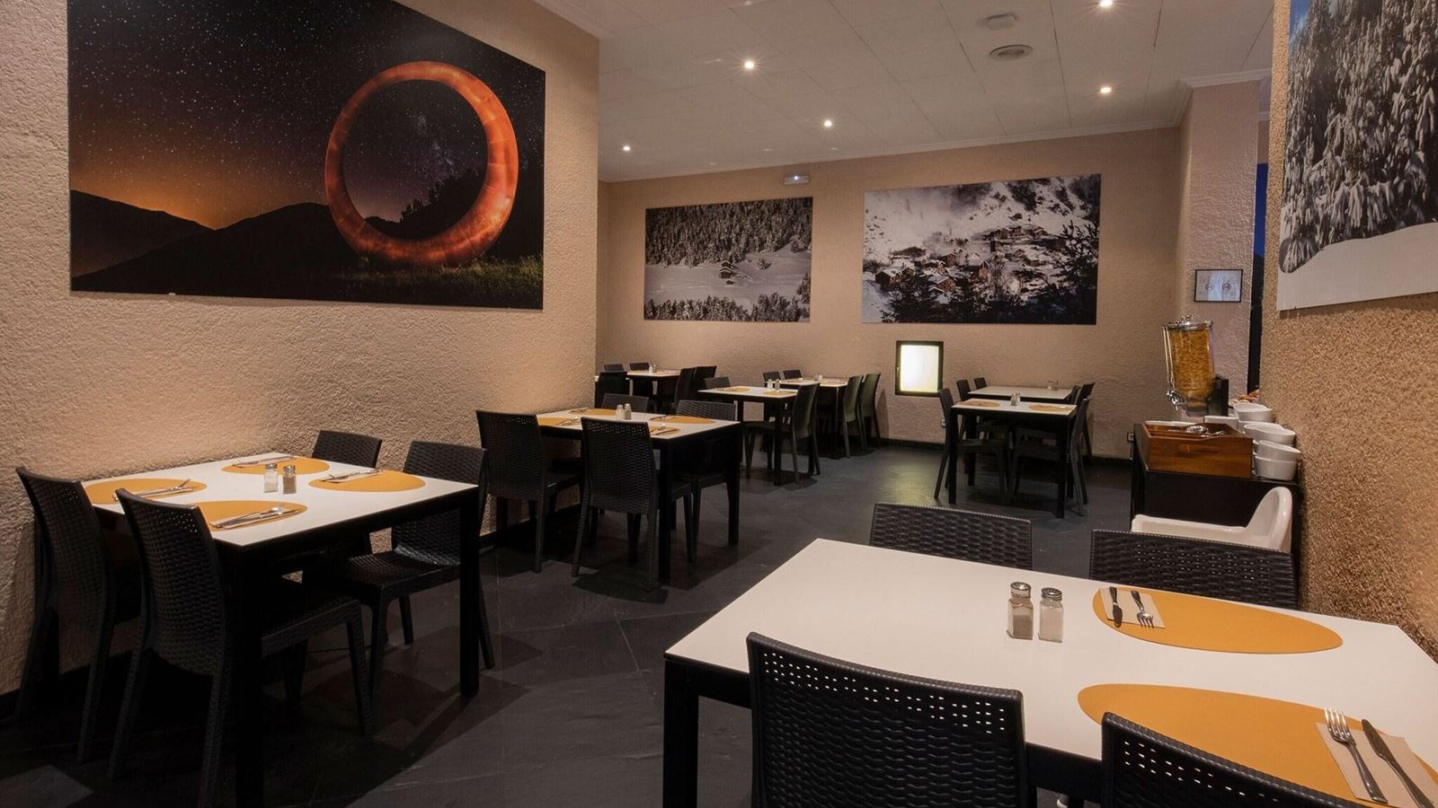 restaurants-restaurants