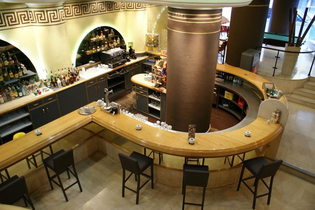 restaurants-cafeteria