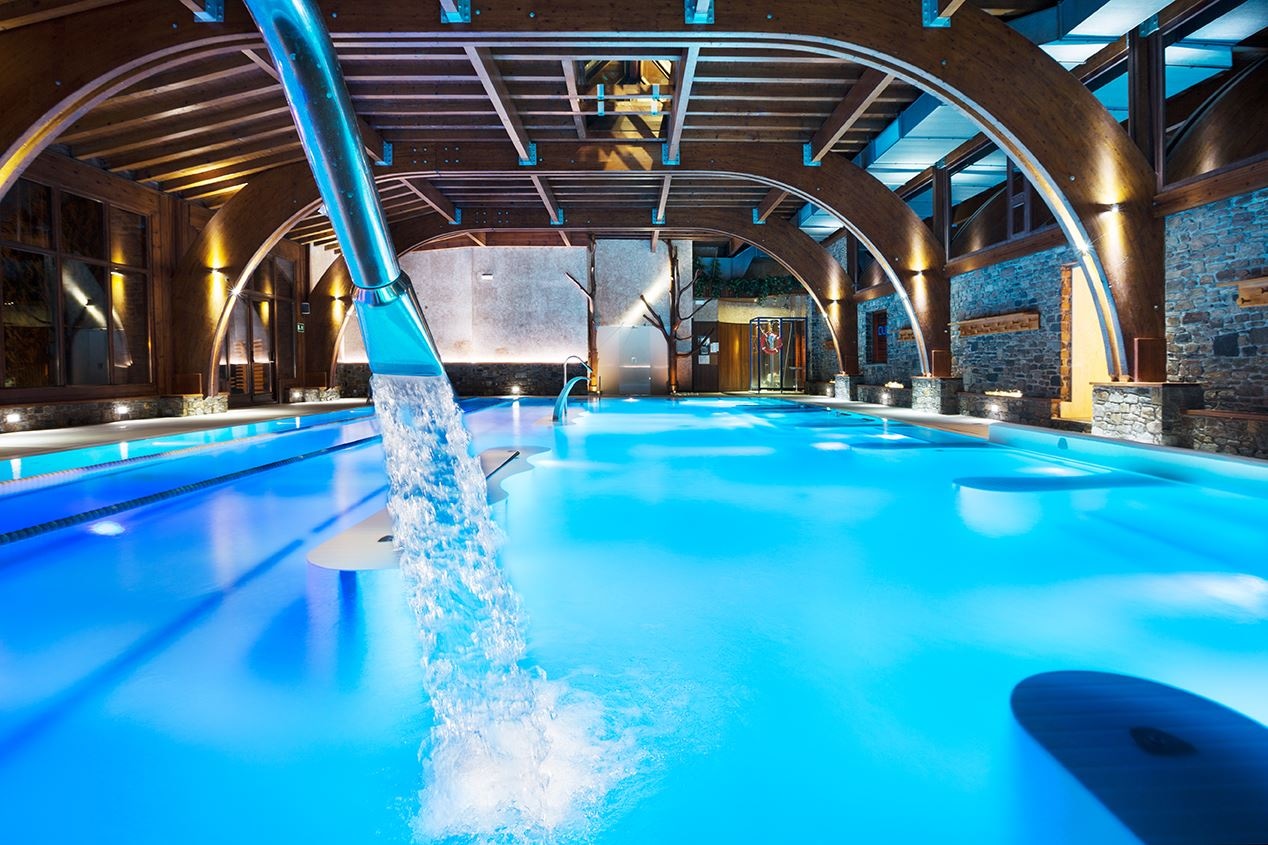 pools-outdoor--indoor-pool