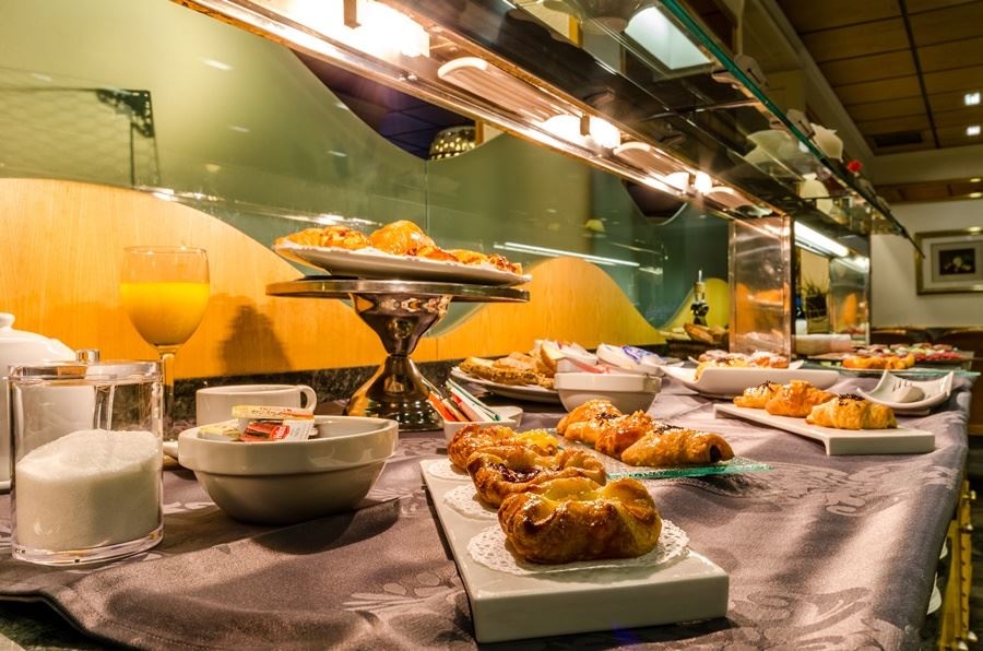 restaurants-restaurants