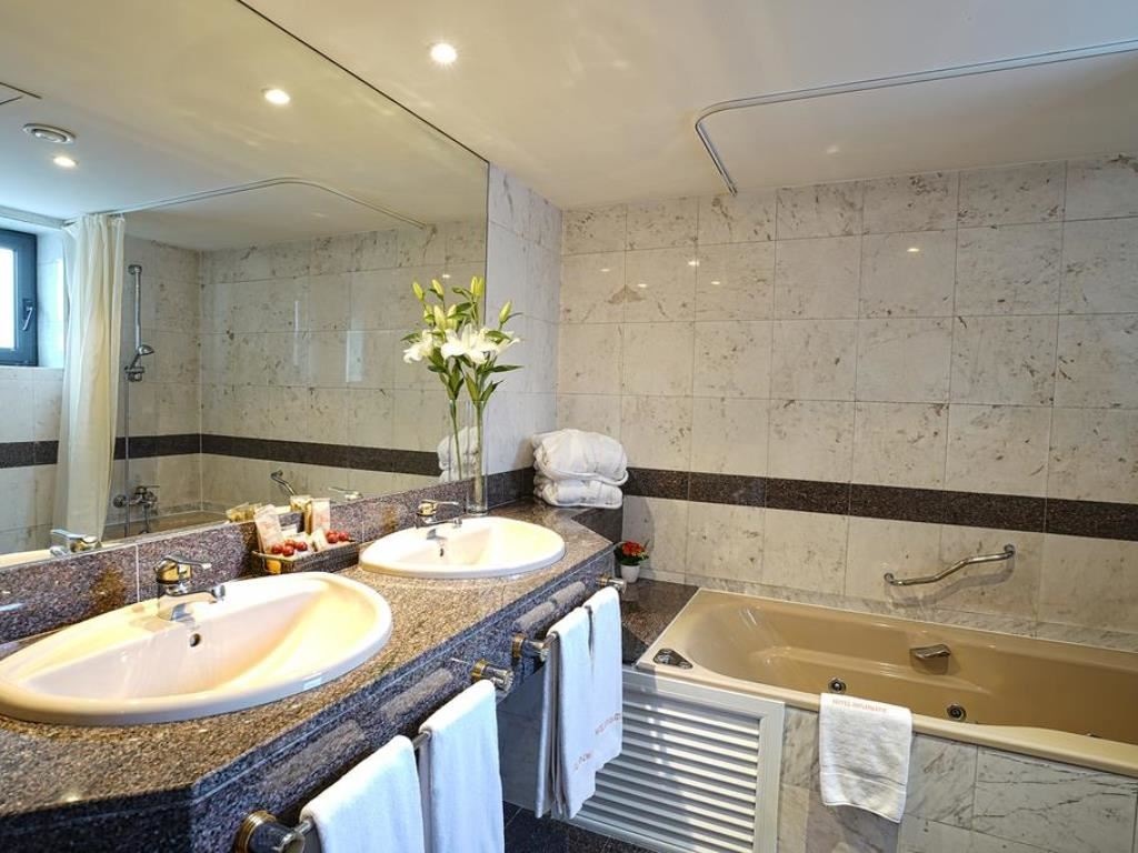 rooms-double-standard-room