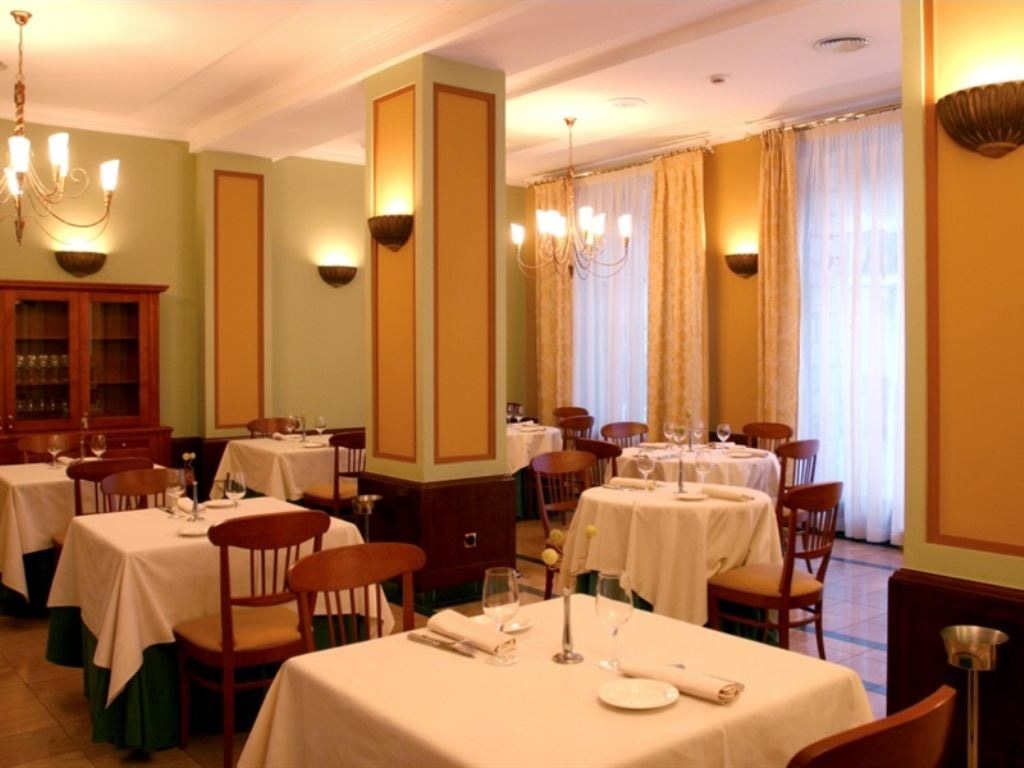 restaurants-main-restaurant