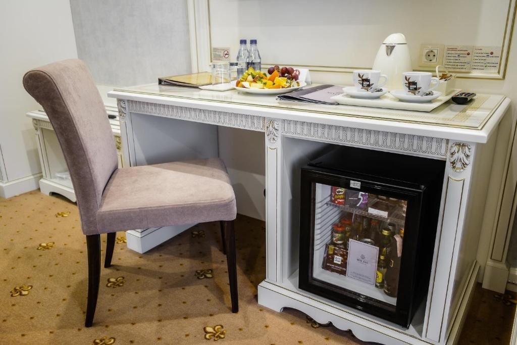 rooms-deluxe-room