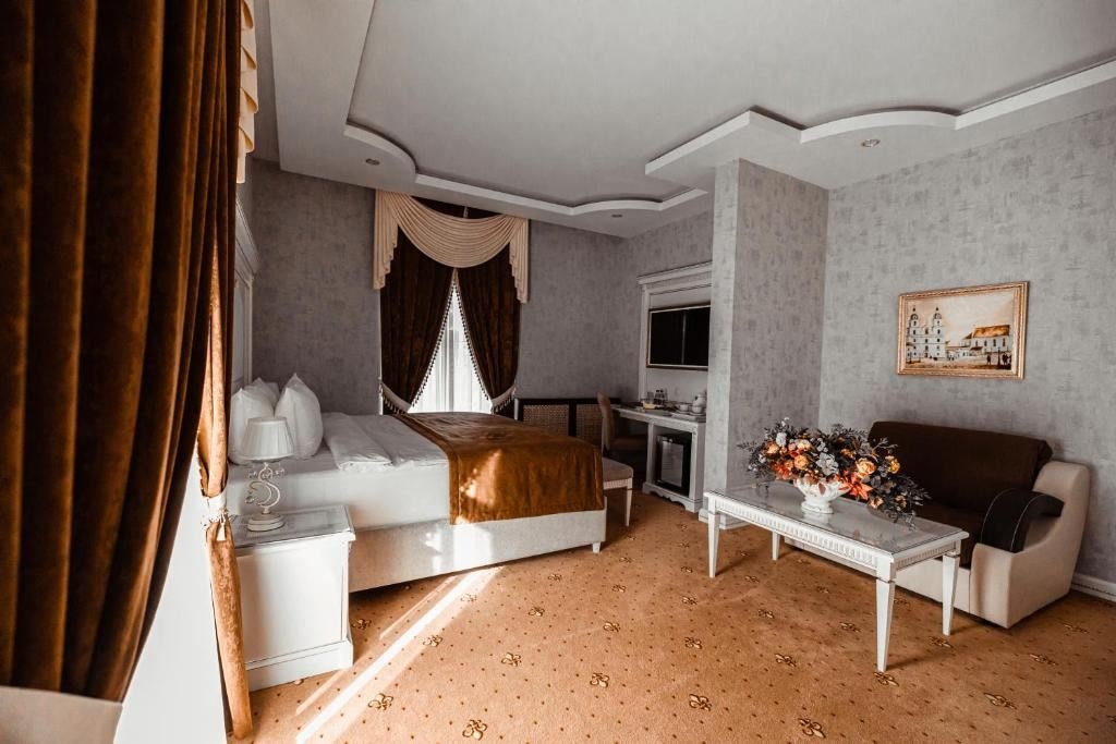 rooms-family-room