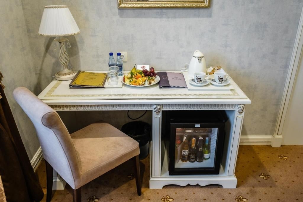 rooms-luxury-room