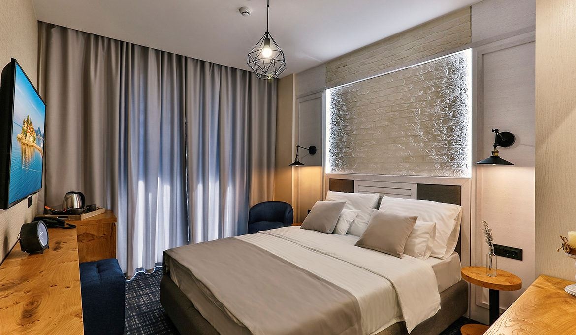 rooms-standard-double-room