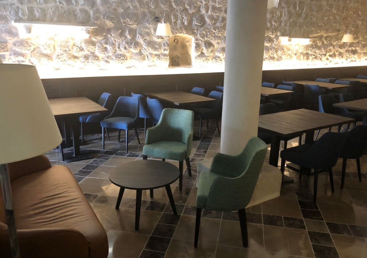 restaurants-restaurants