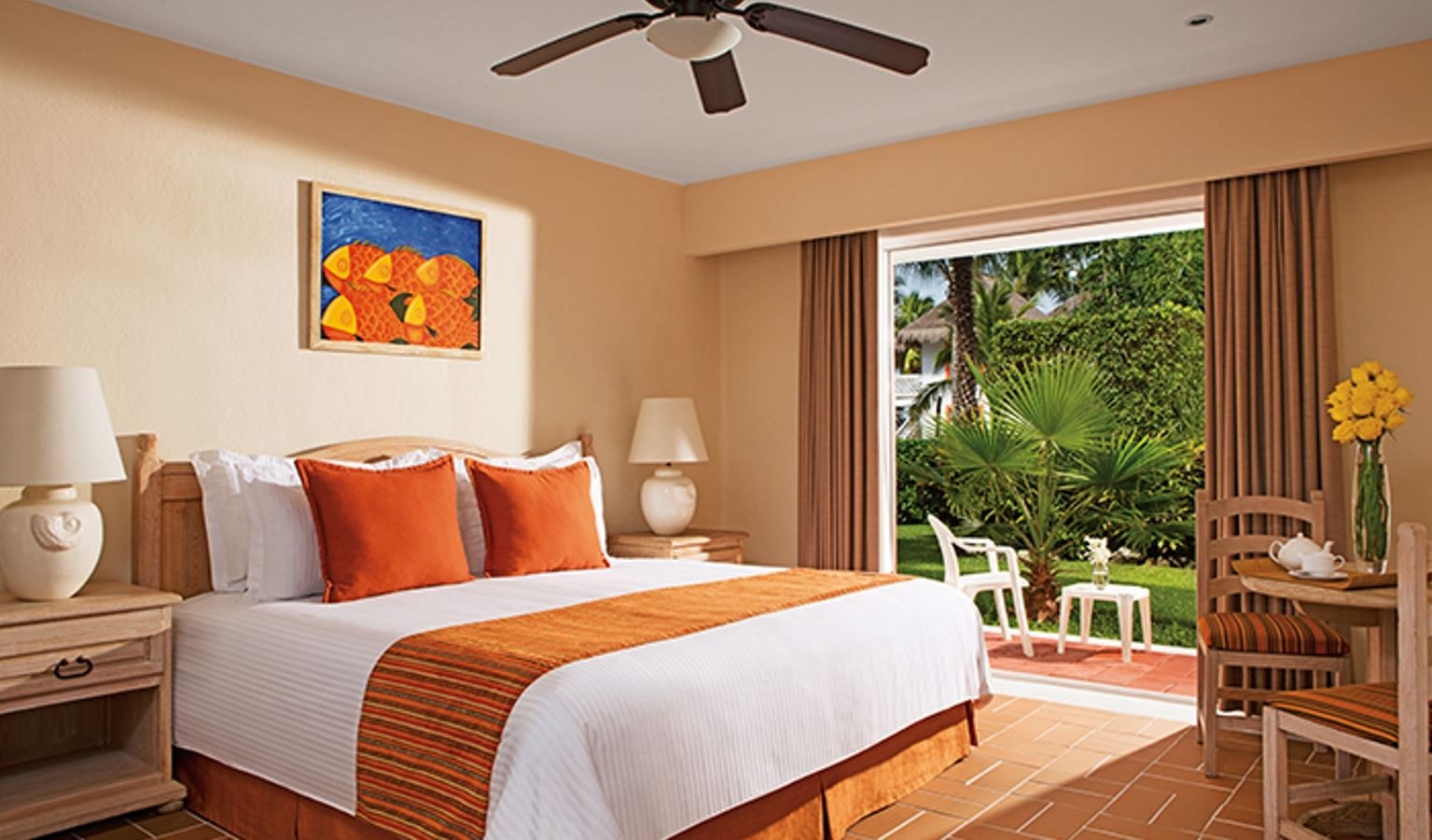 rooms-deluxe-tropical-view