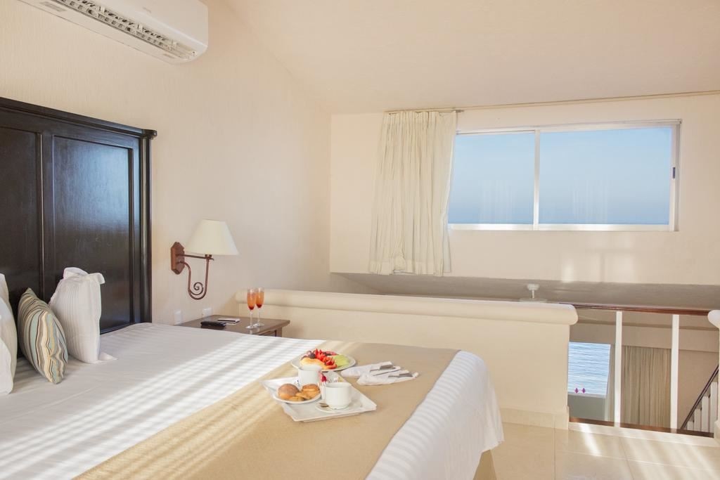 rooms-studio-supreme-adults-only