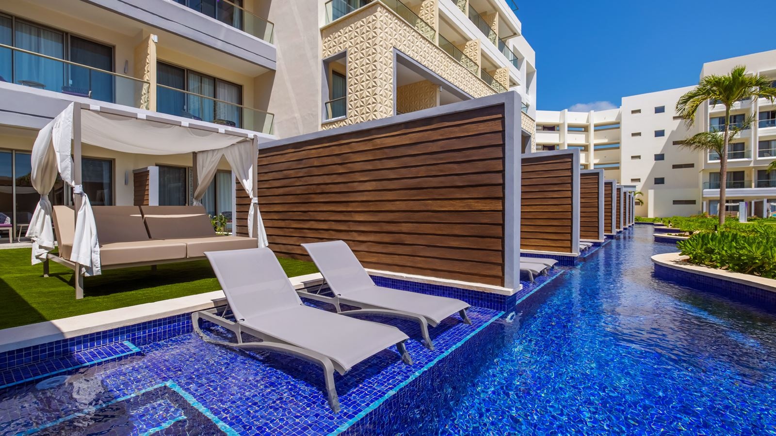 rooms-junior-suite-swimout