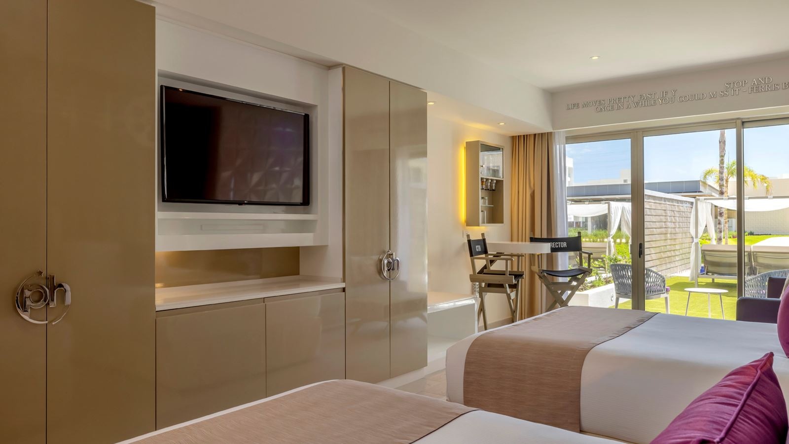 rooms-star-class-junior-suite-swimout