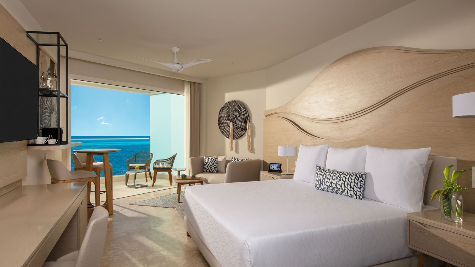 rooms-allure-junior-suite-ocean-view