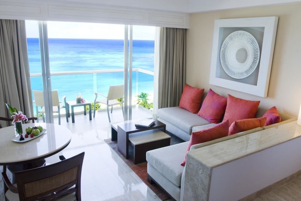 rooms-junior-suite-ocean-front