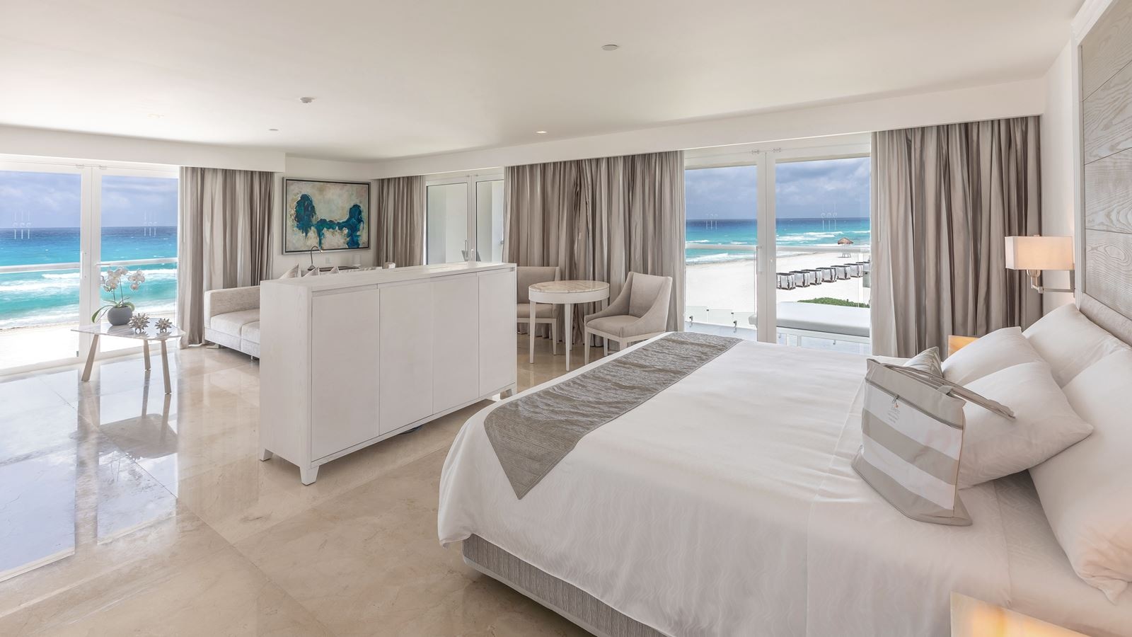 rooms-royale-governer