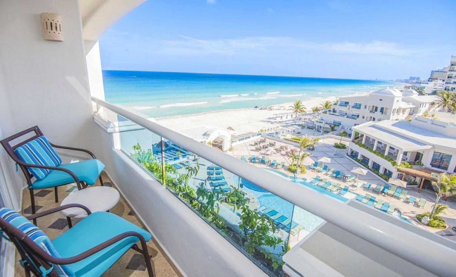 rooms-junior-suit-ocean-view